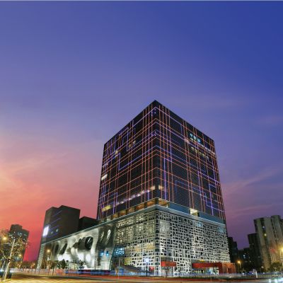 Jumeirah Group: шанхайский полдень