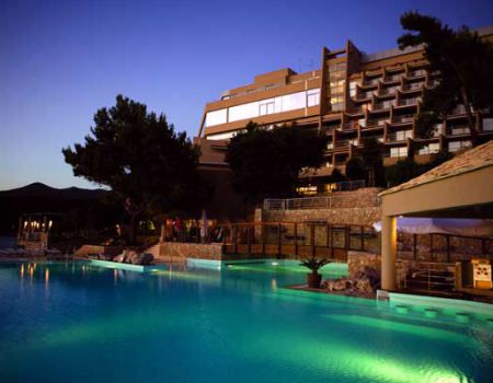 Отель с маяком